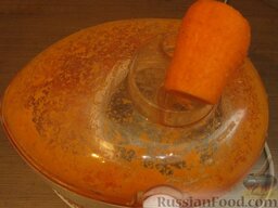 Сок морковный со сливками: Подготовленную морковь пропустить через соковыжималку.