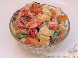 Салат из семги с картофелем и помидорами: Перемешать салат. Поставить салат с семгой и помидорами в холодильник на 1 час.    Приятного аппетита!