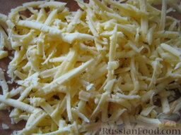 Запеканка картофельная с мясом: Твердый сыр натереть на крупную терку.