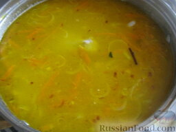 Куриный суп с плавленым сыром: Выложить зажарку в суп.