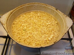 Гороховый суп-пюре с сельдереем: Как приготовить гороховый суп-пюре:    Горох промыть, залить водой и оставить на 5 часов (можно на ночь).