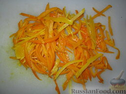 Утка в апельсиновом соусе: Нарезаем цедру тоненько жульеном (соломкой). Небольшую часть отложить для гарнира.
