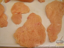Куриное филе, запеченное в картофельном кляре: Каждый кусочек слегка отбить.