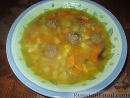 Суп "Красотулечка": Суп с фрикадельками и овощами можно подавать. Приятного аппетита!