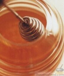 Фаршированная индейка: Как приготовить фаршированную индейку:    Мед для этого блюда должен быть жидким и прозрачным, засахаренный мед не подойдет.