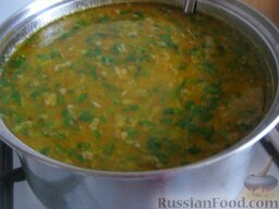 Суп постный фасолевый: Готовый суп фасолевый постный. Перед подачей в суп добавить зелень.
