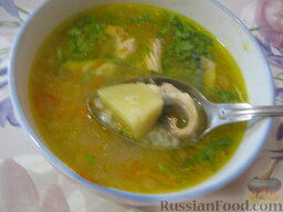 Суп со скумбрией: Овощной суп со скумбрией готов. Перед подачей в суп со скумбрией добавить зелень.  Приятного аппетита!