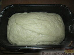 А-ля осетинские пироги: Ставим х/п на режим дрожжевого теста. В итоге получаем хорошее тесто на осетинские пироги без хлопот.