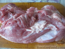Мясо тушеное с черносливом: Как приготовить мясо тушеное с черносливом:    Мясо вымыть и обсушить.