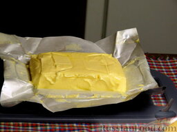 Сырное печенье: Подготовить размягченное сливочное масло.