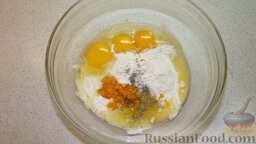 Блины с начинкой: Соединить в миске муку, половину сока апельсина, яйца, соль, тимьян. Не переставая замешивать тесто миксером, ввести, чередуя, молоко и топленое маслом. Накрыть готовое тесто пищевой пленкой и настаивать 30 мнут.