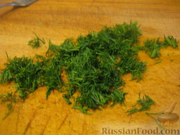 Рисовый суп с цветной капустой и спаржевой фасолью: Помыть и мелко нарезать зелень.