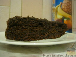 Шоколадный торт (постный): Шоколадный торт готов. Дать постоять 1-2 часа. Нарезать шоколадный торт на порционные кусочки и можно подавать.  Приятного аппетита!