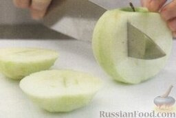 Закрытый яблочный пирог: Как сделать яблочный пирог:    1. Яблоки почистить, удалить сердцевину.
