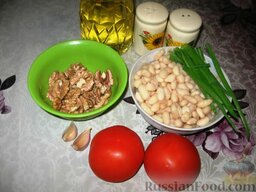 Закуска из фасолевого паштета на помидорах: Продукты, чтобы приготовить закуску из фасоли с помидорами.