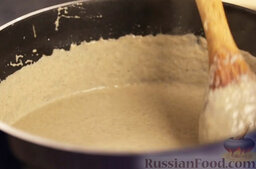 Крем-суп из шампиньонов: Варить крем-суп из шампиньонов 10 минут на медленном огне.