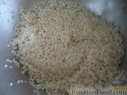 Рис с карри: Рис хорошо промыть.  Вскипятить чайник.