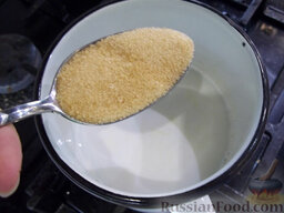 Кофейно-молочное желе: В остывшую массу положите 20 грамм желатина и хорошо размешайте.