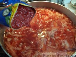 Борщ украинский: Добавьте томатной пасты.