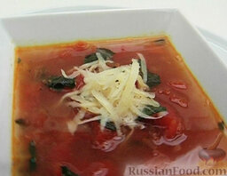 Томатный суп с базиликом: При подаче заправить суп томатный с базиликом тертым пармезаном.     Приятного аппетита!