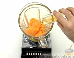 Апельсиновый шербет: Влить апельсиновый сок, добавить ликер.