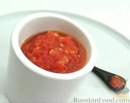 Томатный соус: Томатный соус из свежих помидоров готов. Подавать томатный соус можно к мясу, спагетти и т.д.