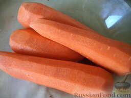 Острая аджика с яблоками: Как приготовить острую аджику с яблоками:    Морковь помыть, очистить.