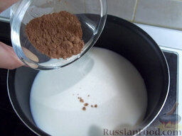 Шоколадная овсянка: Как приготовить шоколадную овсянку:    Кастрюлю с молоком поставьте на плиту. Добавьте соль, сахар, ванилин и какао.