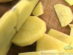 Вишисуаз (французский суп): Как варить суп вишисуаз:    Картофель очистить и нарезать полукруглыми ломтиками.