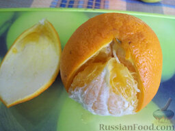 Апельсиново-яблочное желе: Как приготовить апельсиново-яблочное желе:    Молоко поделите на 2 равные части.  Апельсин очистите от кожуры.