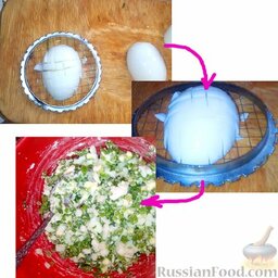 Румяные блинчики c яйцом и луком: 4) Отваренные яйца охлаждаем в холодной воде. Очищаем, нарезаем кубиками (я делала это с помощью специальной штучки).      5) Смешиваем порезанные яйца, лук, майонез и немного солим. Хорошо перемешиваем