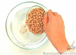 Хумус с зеленью: Как приготовить хумус с зеленью:    Залить нут водой. Дать настояться 12 часов.