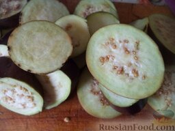 Салат на зиму "Тройка" из баклажанов, перца и помидоров: Как приготовить баклажаны 