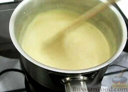 Сырный соус ассорти: Нагревать, помешивая, до полного растворения сыра.