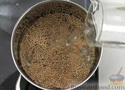 Чечевичный суп: Как приготовить чечевичный суп:    Чечевицу залить водой и варить 30 минут.