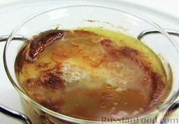 Луковый суп: Луковый суп готов. Приятного аппетита!