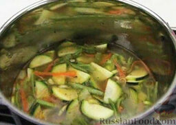 Овощной суп с песто: Накрыть крышкой, варить 15 минут.