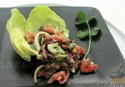 Салат из красной фасоли с авокадо: Салат из красной фасоли с авокадо готов. Приятного аппетита!