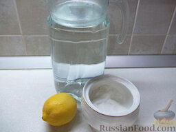 Напиток «Лимонник»: Как приготовить напиток «Лимонник»:    Сначала вскипятим воду и дадим ей остыть до комнатной температуры. Нам надо, чтобы водичка была тепленькой, чтобы растворился сахар. Если мы лимон зальем горячей водой, то он потеряет все полезные свойства.