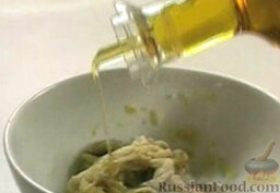 Баклажановая паста: Посолить, полить маслом.