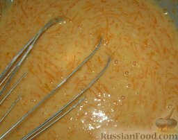 Оладьи из тыквы на молоке: Затем добавить тыкву. Перемешать. Тесто для оладий готово.