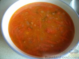 Томатный суп с чечевицей и картофелем: Суп томатный с чечевицей и картофелем готов. Подавать томатный суп со свежей зеленью.  Приятного аппетита!