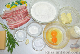 Маффины с сыром и беконом: Ингредиенты для маффинов с сыром и беконом.
