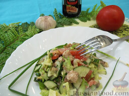 Салат с сардинами и овощами: Салат с сардинами вымешиваем и подаем к столу.