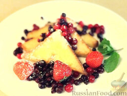 Французские тосты с ягодами: Французские тосты с ягодами готовы. Приятного аппетита!