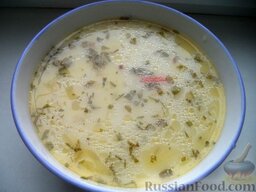 Сырный суп по&#8209;французски, с курицей: Сырный суп с курицей готов. Подавать рекомендую с сухариками.  Приятного аппетита!