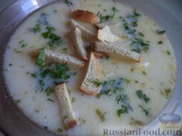Быстрый сырный суп: Быстрый сырный суп готов. Подавать с сухариками и по желанию со сметаной.  Приятного аппетита!