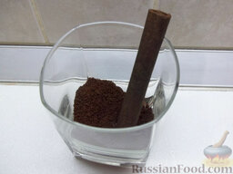 Десерт для взрослых – кофейно-коньячное желе: В стакан положите кофе и опустите палочку корицы.