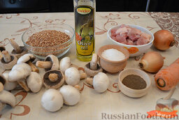 Гречневая каша с мясом и грибами: Ингредиенты для приготовления гречневой каши с мясом и грибами.