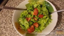 Летний салат (листья салата с помидорами и чесноком): Салат Летний готов! Приятного аппетита!!!